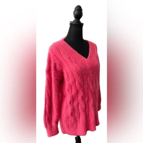 Lucky Brand: Pink Fuzzy Cable Knit V Necklace Sweater - Picture 3 of 17